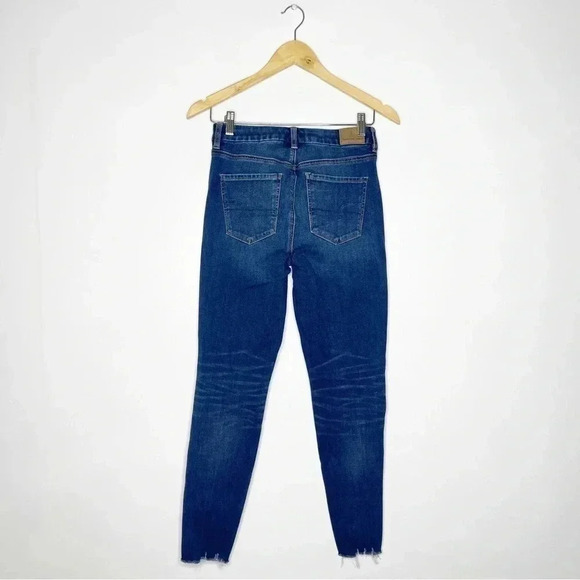 American Eagle Outfitters Blue Distressed Jeans - Picture 6 of 8